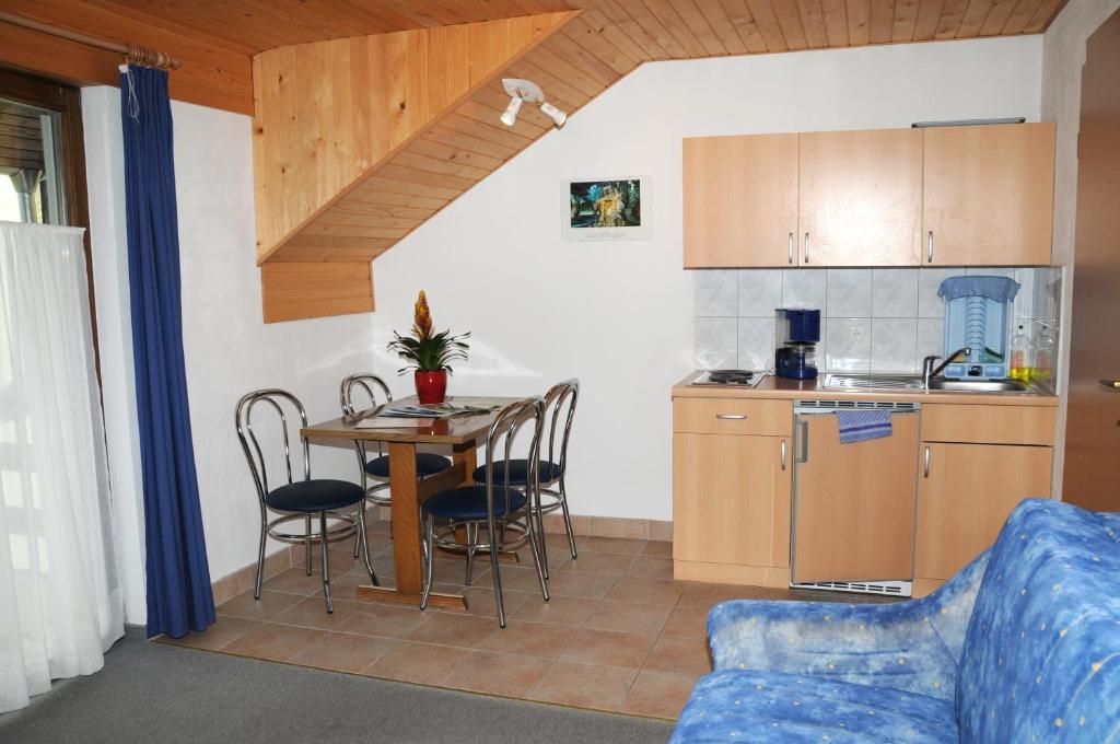 Apartments Pod Rodico Bohinjska Bistrica Chambre photo